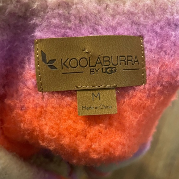 Vests - Picture 3 of 5